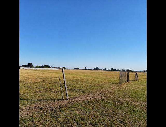 2.80HA SMALLHOLDING FOR SALE IN BOLTONWOLD
